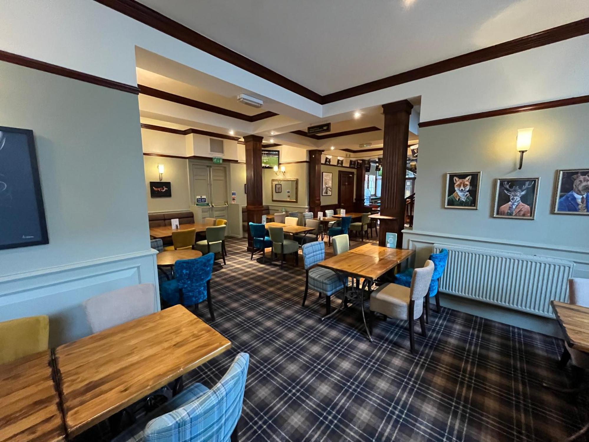 אברדין The Globe Inn מראה חיצוני תמונה
