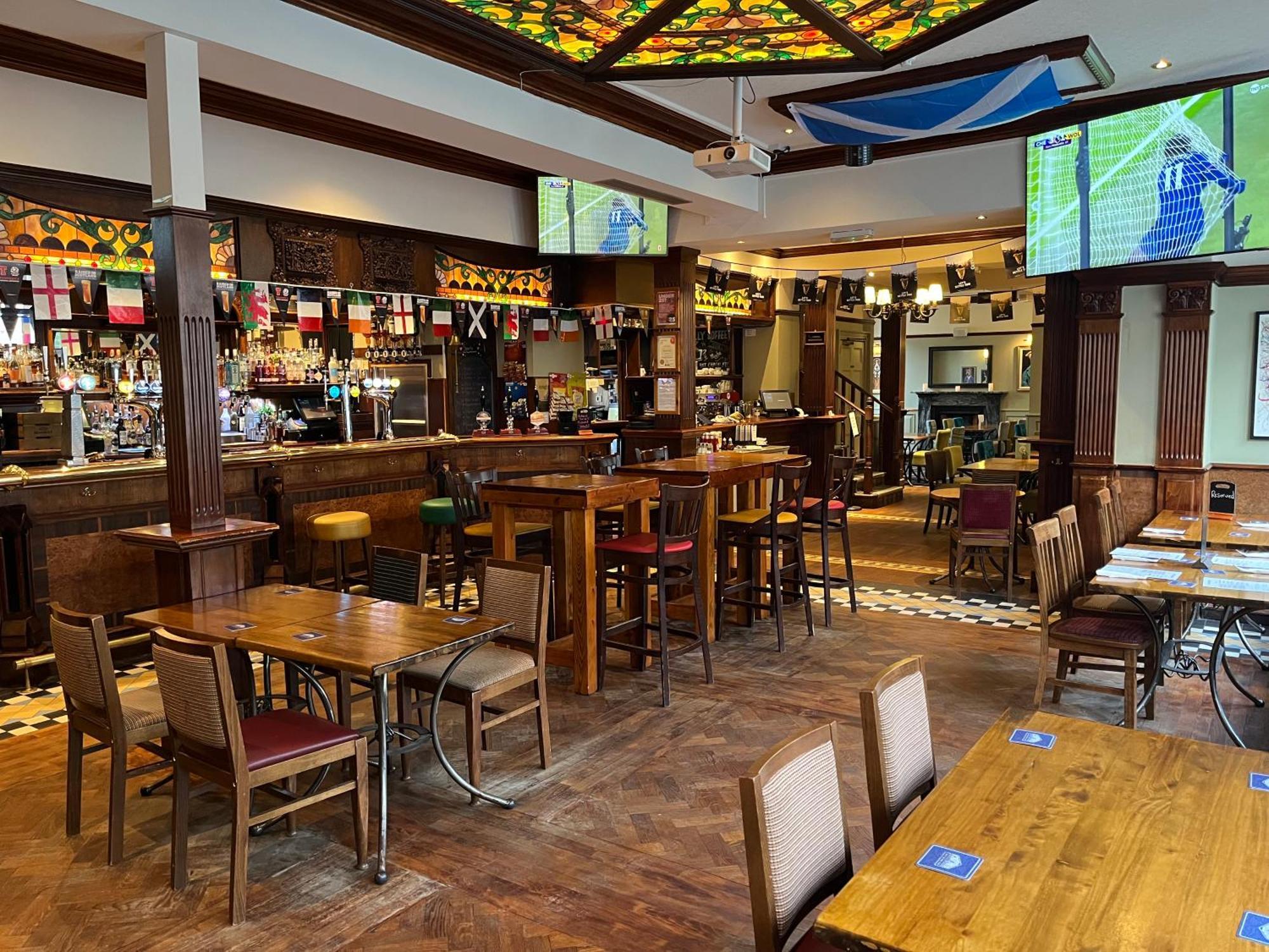 אברדין The Globe Inn מראה חיצוני תמונה